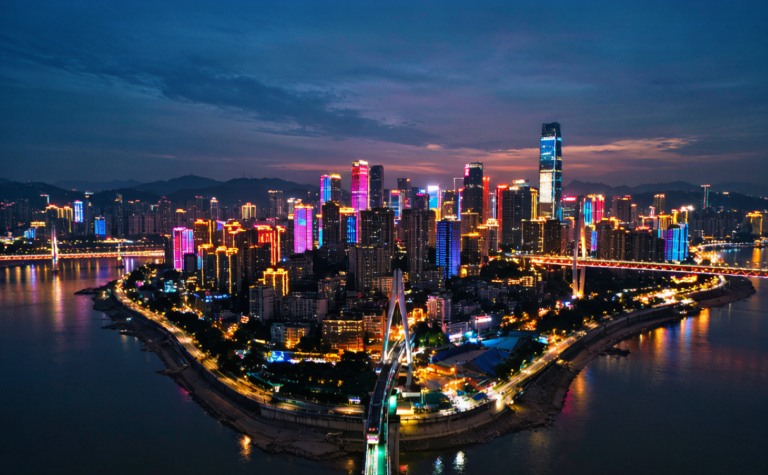 Chongqing Travel Guide 2026: China’s Mountain Megacity of Hotpot & Light Rails