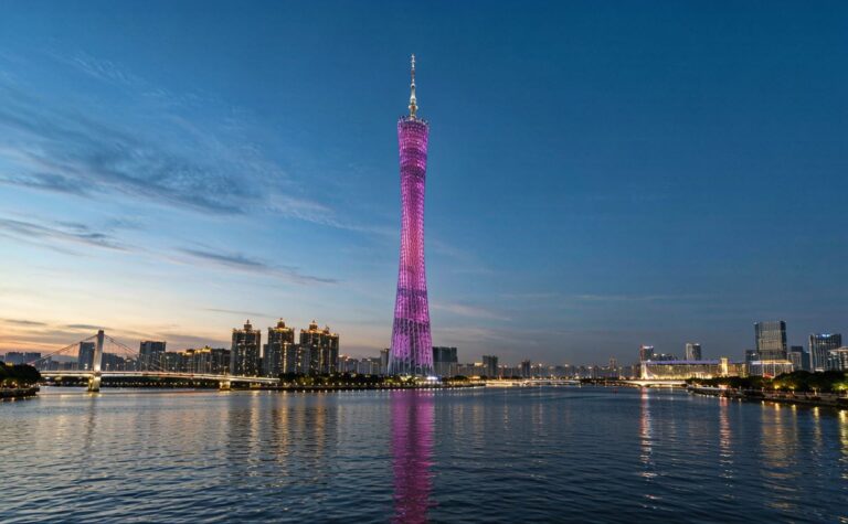 Canton Tower Guangzhou: Twist Tower Night Views