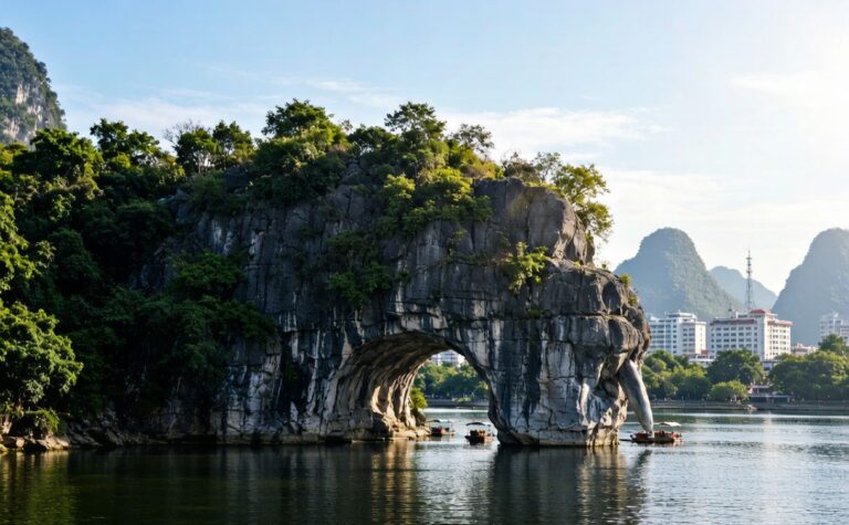 Elephant Trunk Hill Guilin: City’s Symbol