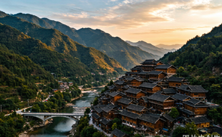 Qiongkushitai Guide: Xinjiang’s Off-Grid Kazakh Village