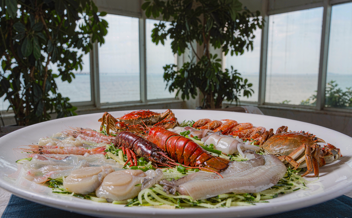 Seafood platter at a Qingdao hotel restaurant by the sea