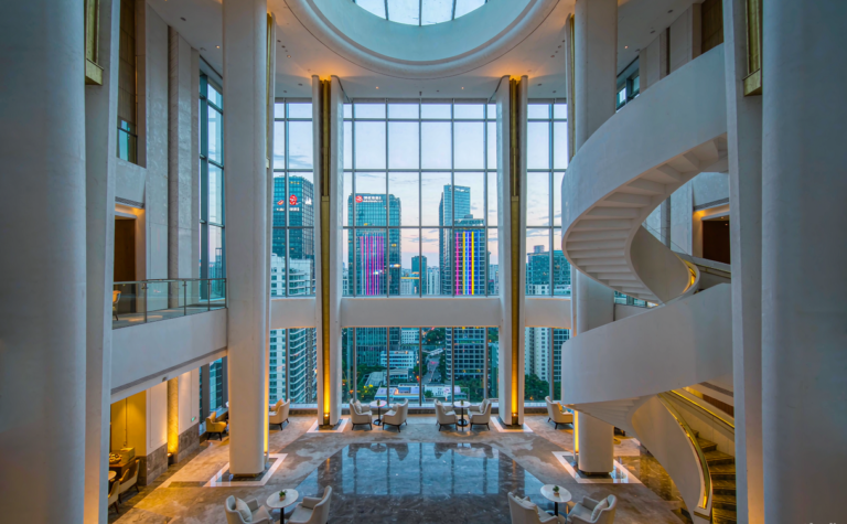 Best Hotels in Shenzhen: Futuristic Skylines and Family Resorts