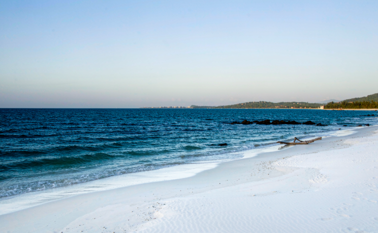 Danzhou Travel Guide: Quiet Beaches and Volcano Coast of Hainan