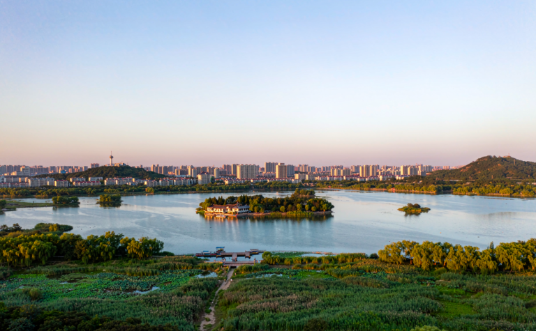 Huainan Travel Guide: Coal City Turned Lakeside Getaway in Anhui