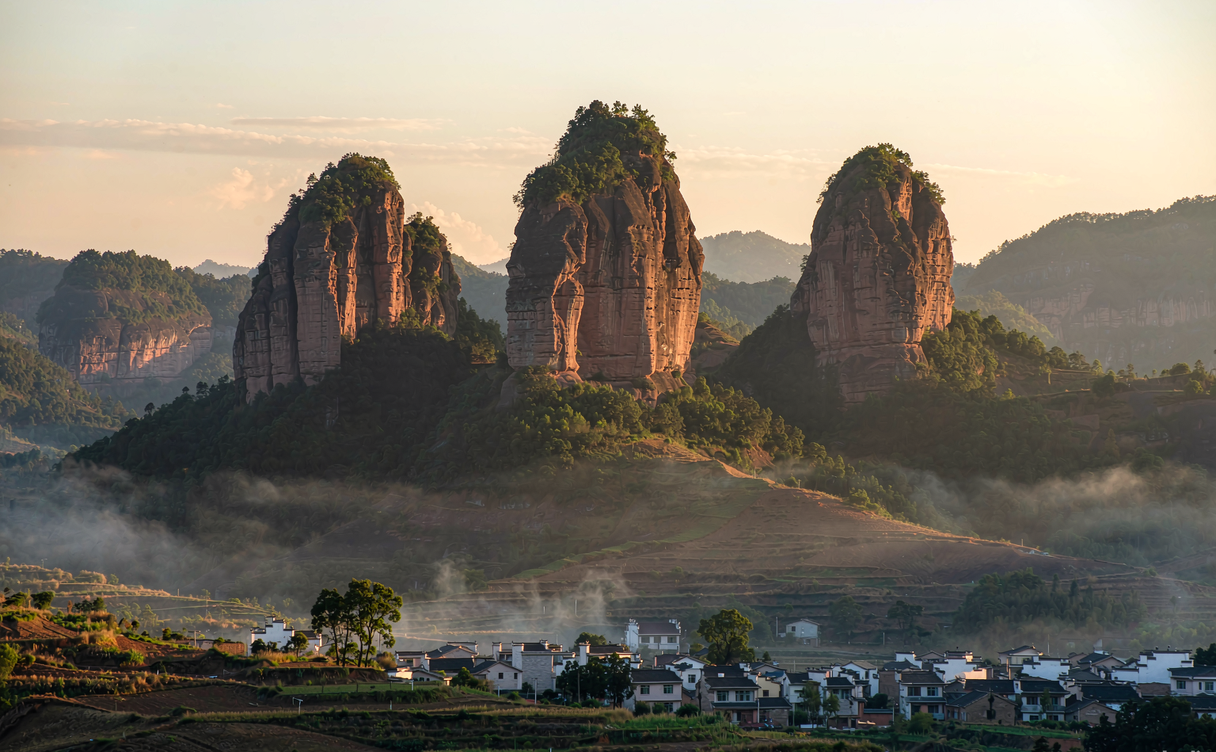jianglangshan-danxia-guide - the One Line Sky staircase at Jianglangshan