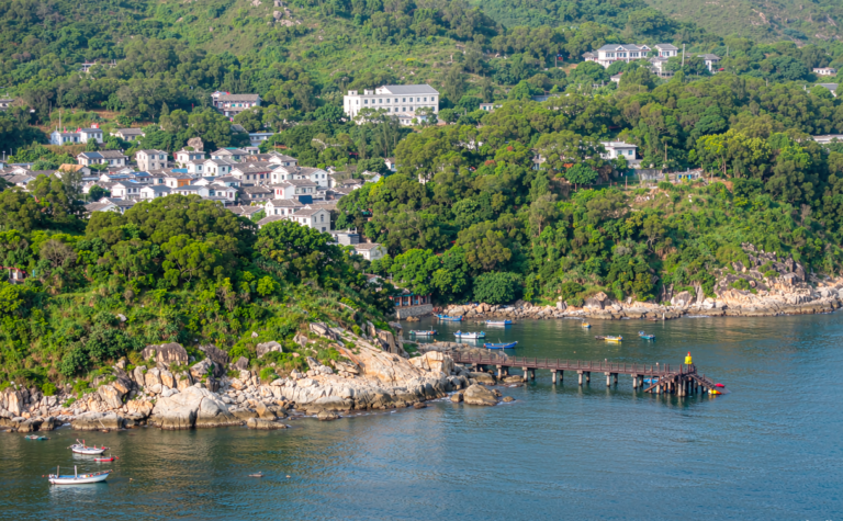 Lamma Island Guide: Seafood Villages and Coastal Trails in Hong Kong, China