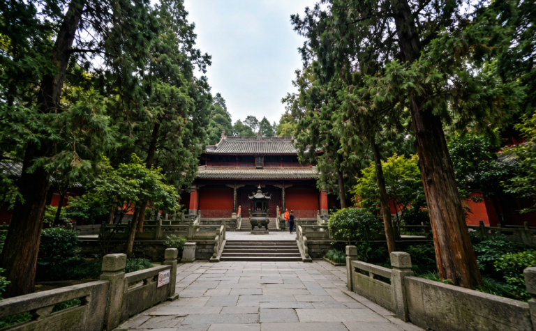 Nanyang Travel Guide: Han Dynasty Heritage and Mountain Temples in Henan