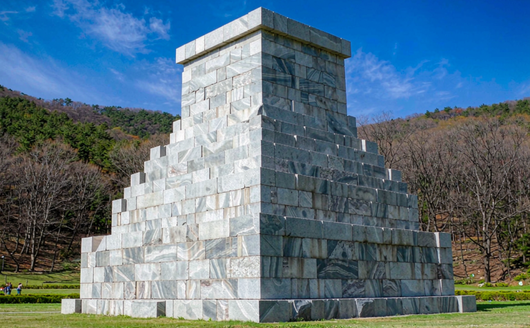 Tonghua Travel Guide: Ice Wine Valleys, Goguryeo Ruins and Ski Slopes