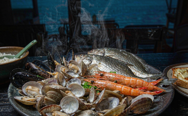 Xiamen Seafood Guide: Where to Eat the Freshest Catch in Fujian