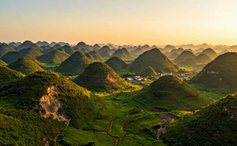 Xingyi Travel Guide: Guizhou’s Wanfenglin and Maling Gorge