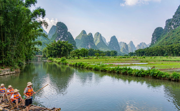 Yulong River Guide: Bamboo Rafts and Rice Fields of Yangshuo