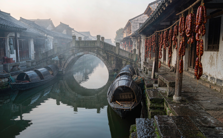 Anchang Ancient Town Guide: Shaoxing’s Riverside Water Town
