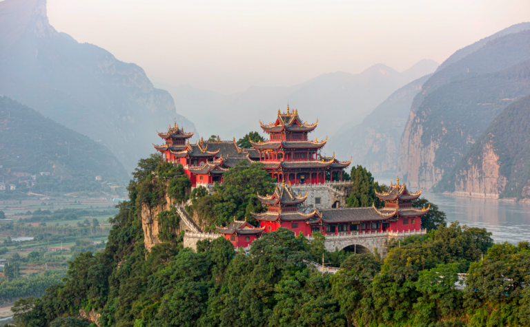 Baidicheng Guide: Chongqing’s White Emperor City Above the Yangtze