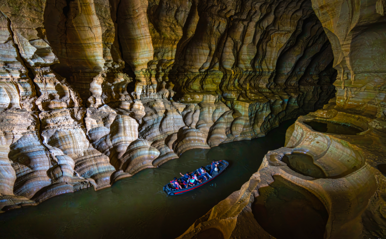 Benxi Water Cave Guide: Boat Through Liaoning’s Underground River