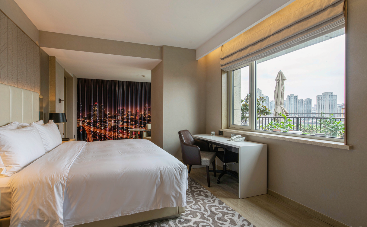 Nanchang riverfront hotel room facing Tengwang Pavilion at night