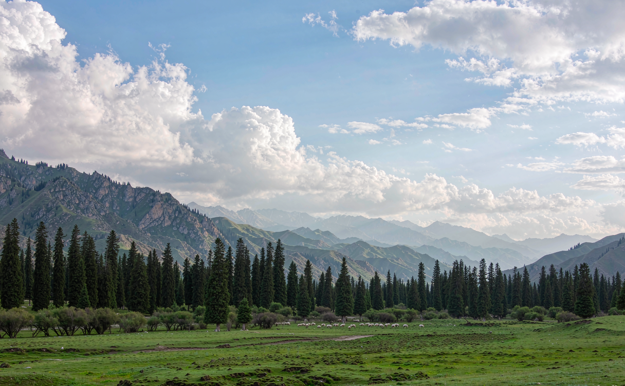 Eroded granite boulders at Guaishiyu near Bole, Xinjiang, China