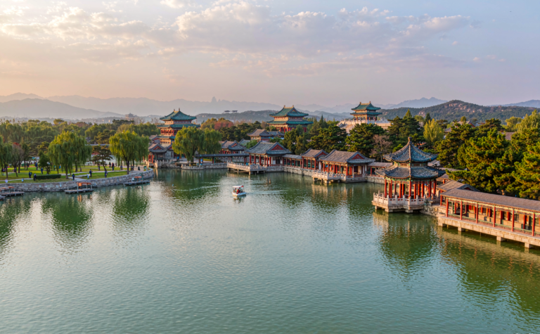 Chengde Mountain Resort Guide, China