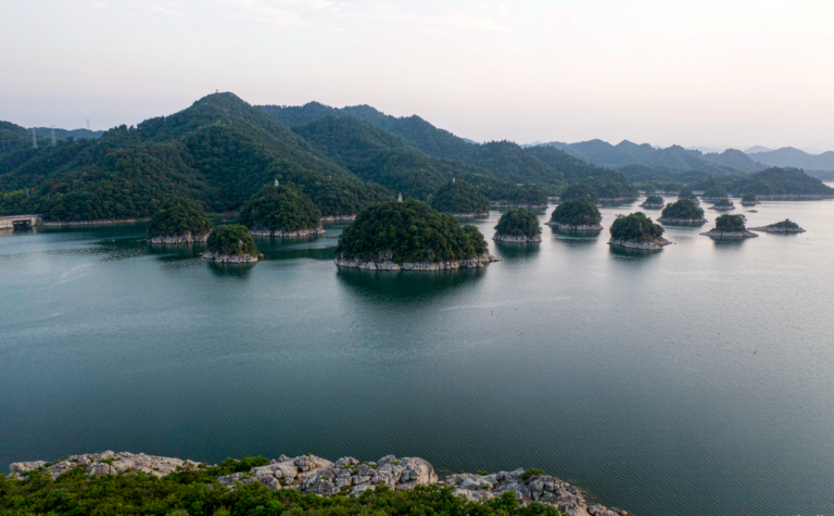 Fairy Lake (Xiannü Hu): Xinyu’s Mythical Freshwater Lake