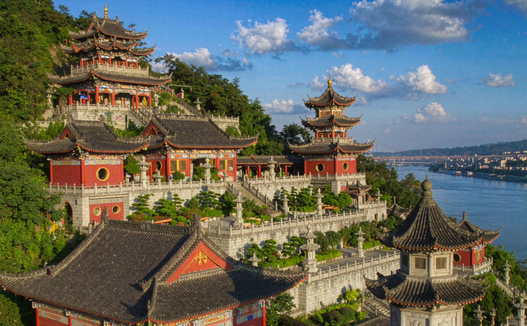Fengdu Ghost City Travel Guide: Underworld Temples above the Yangtze