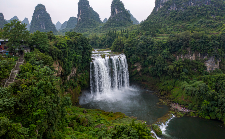 Huangguoshu Waterfall Guide: Guizhou’s Roaring Giant Cascade, China
