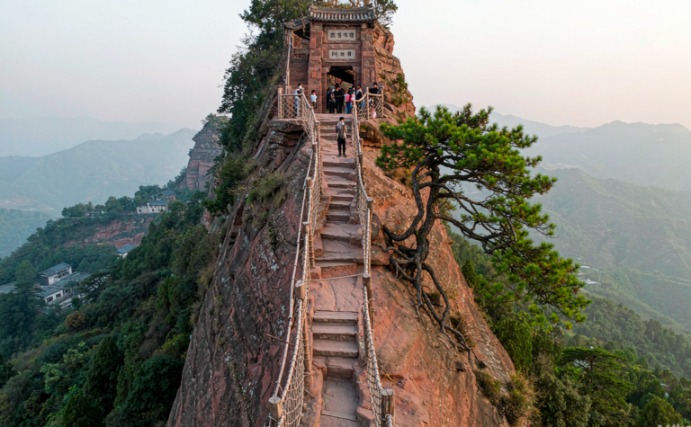 Jianmen Travel Guide: Jianmen Pass, Shu Road and Sichuan Cliffs
