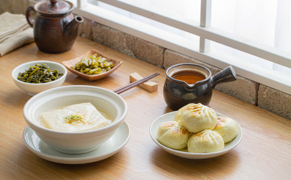 Jinan Lu cuisine sweet-and-sour carp with bright vinegar glaze