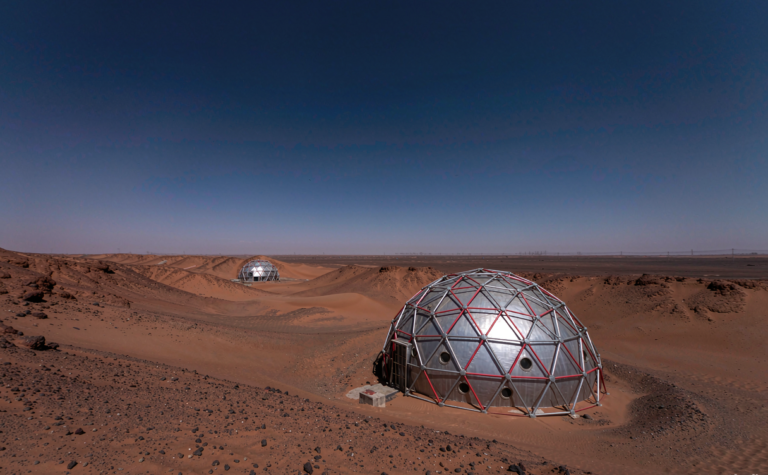 Jinchang Travel Guide: Mars Camp and Lavender Fields of the Hexi Corridor