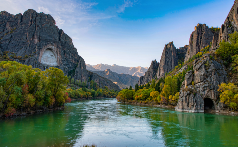 Koktokay Guide, Xinjiang, China