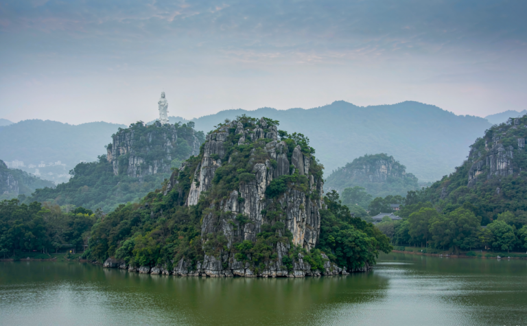 Lotus Mountain Guide: Guangdong’s Scenic Ridge and Kwan-yin Statue, China