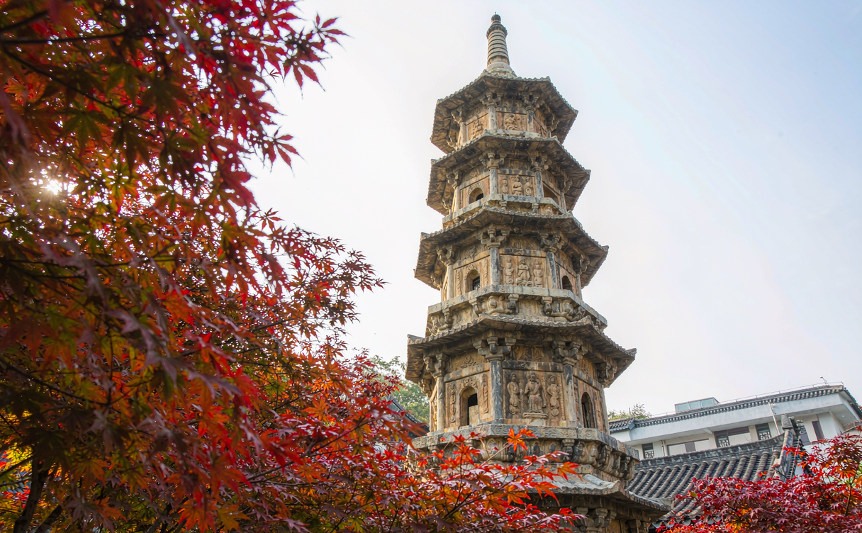 Qixia Mountain maples and Qixia Temple in Nanjing