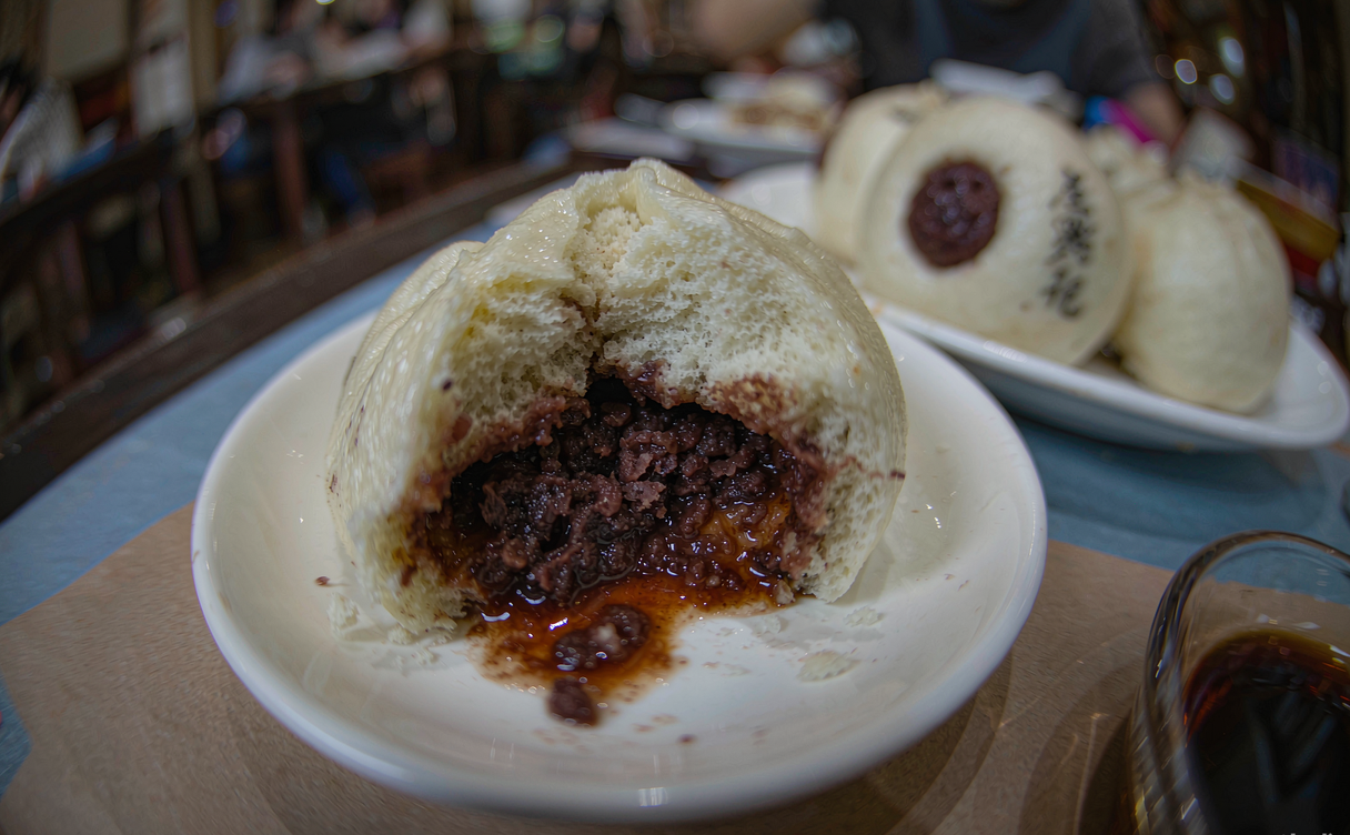 Wuxi food guide - Wuxi style xiaolongbao soup dumplings