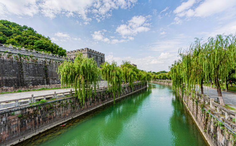 Xing’an Travel Guide: Guangxi’s Ancient Lingqu Canal and Water Towns