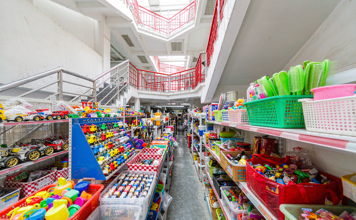 Inside the Yiwu small-commodities market booths