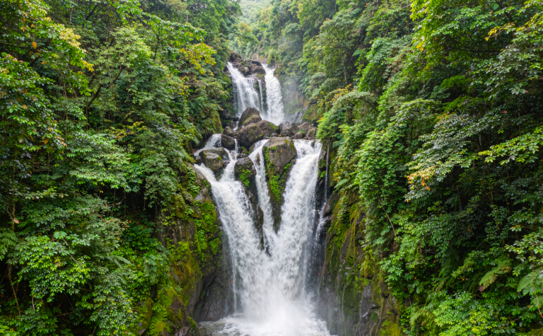 Zhuji Travel Guide: Xi Shi’s Hometown and Wuxie Waterfalls