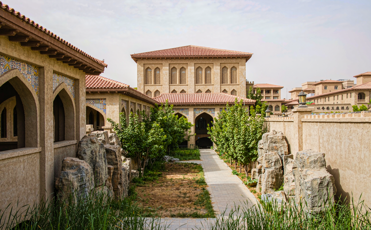 Turpan Xinjiang hotels courtyard vineyard accommodation