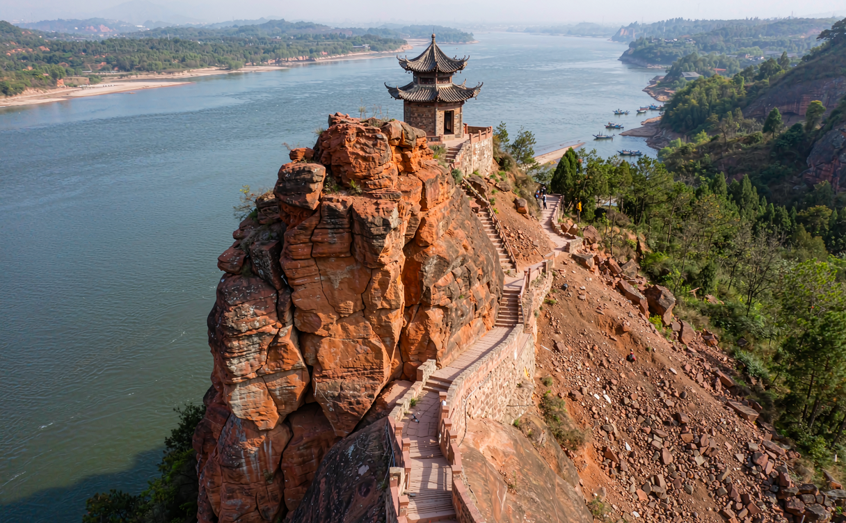 red cliffs above the Yangtze