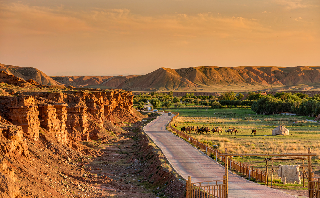 Dushanzi highway and Kazakh herd