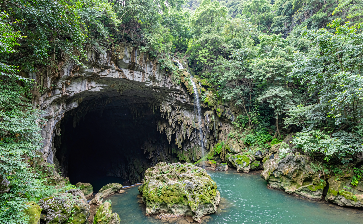 Nuoshui karst caves Guangwu