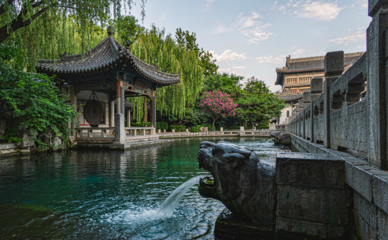 Heihu Spring Guide: Jinan’s Black Tiger Spring Park