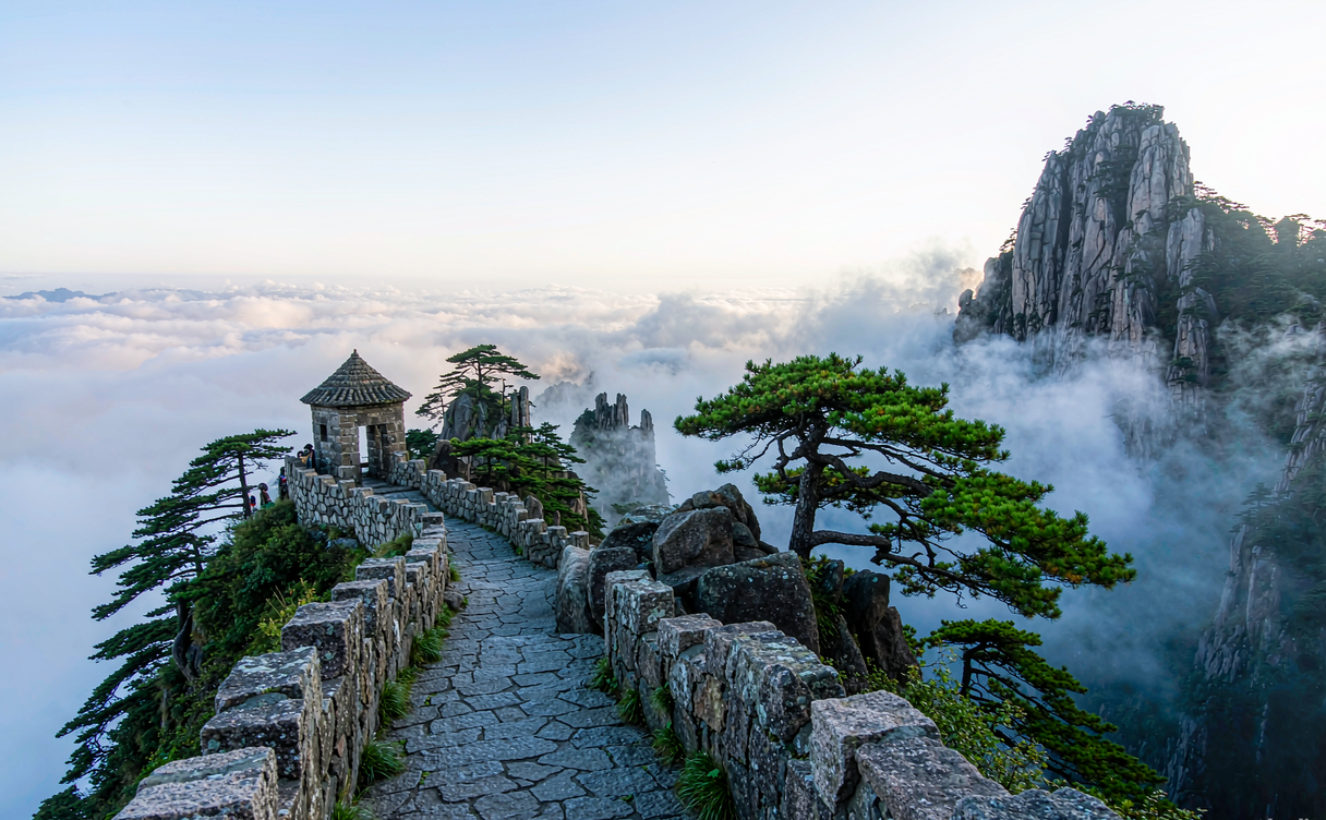 Sea of clouds Wangmangling ridge Lingchuan Shanxi