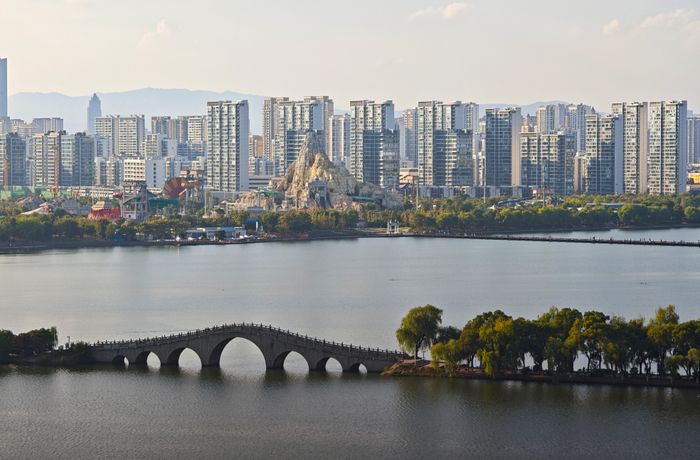 Kunming city lake