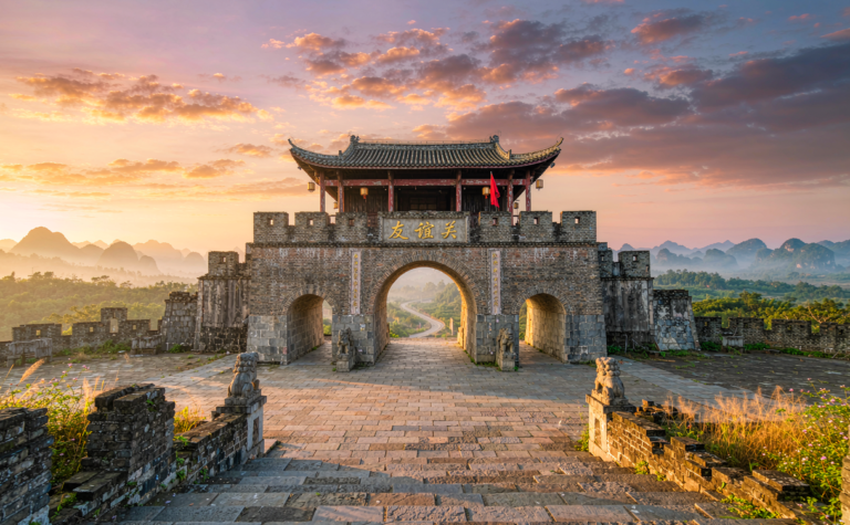 Pingxiang Travel Guide: Guangxi’s Border Town and Youyi Pass