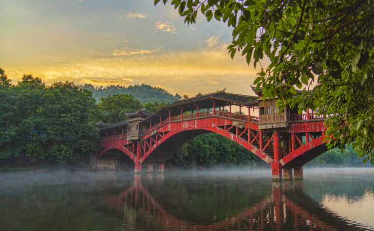 Taishun Travel Guide: Zhejiang’s Timber Arch Covered Bridges