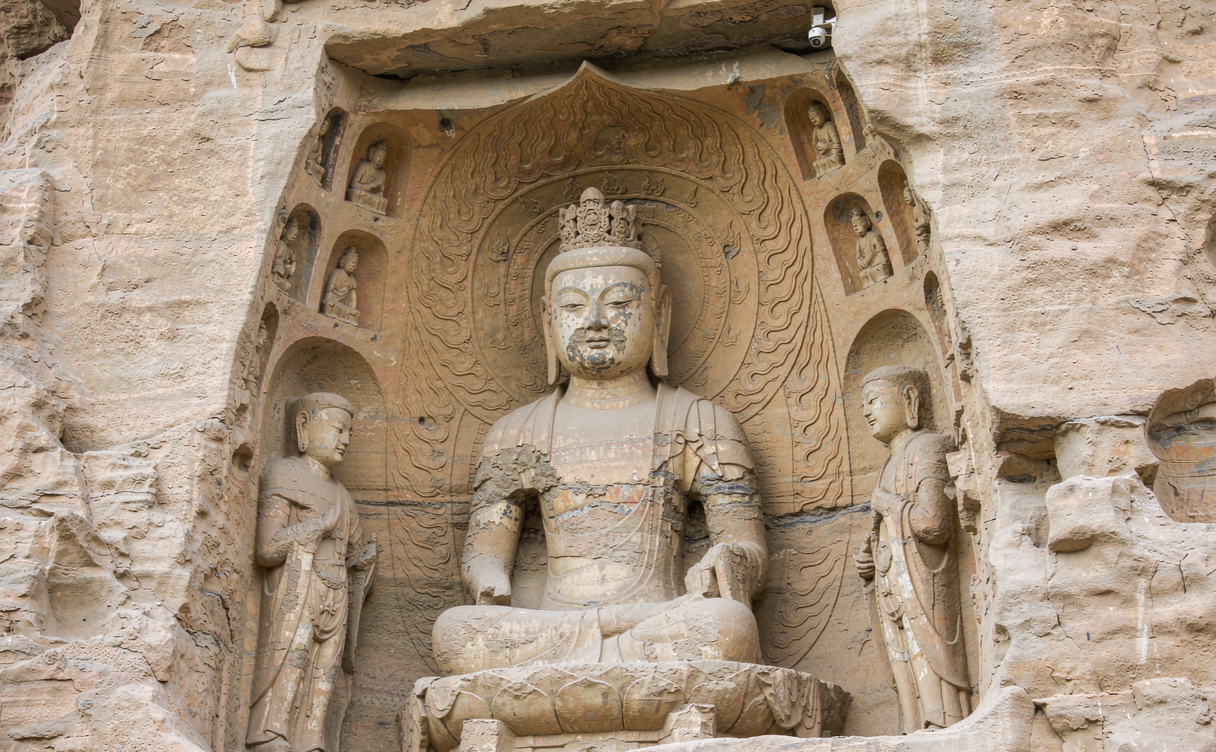 upper terraces and Buddha niche on the ridge path of Tianlong Mountain