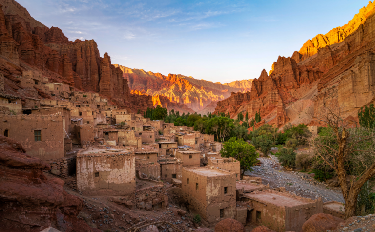 Tuyoq Gorge Guide, Xinjiang, China