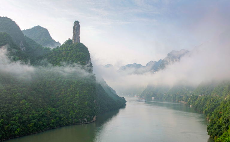 Wushan Travel Guide: Chongqing’s Lesser Three Gorges