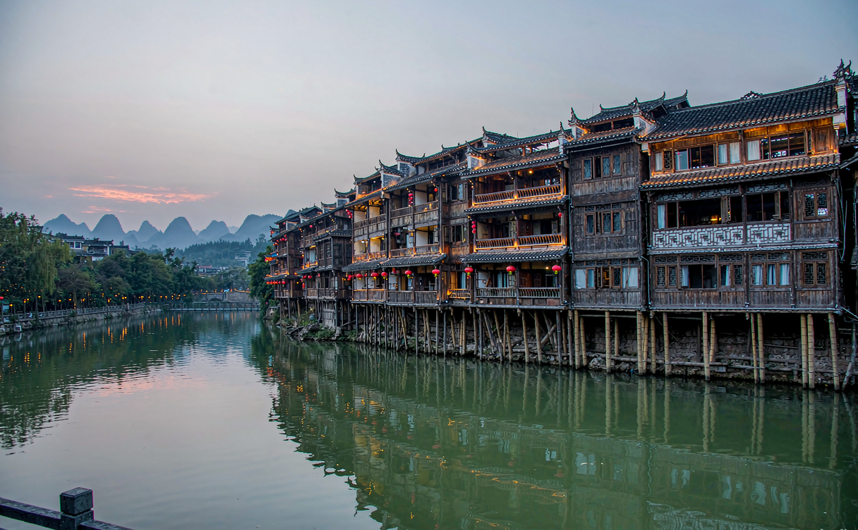 Pengjiabao stilt houses Xuan'en Tujia village