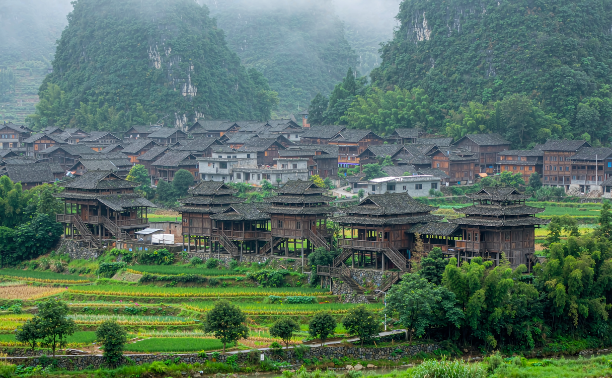 Gongtan ancient town Youyang cliffside stone lanes