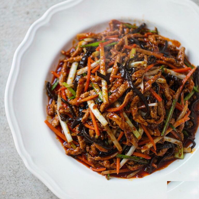 Yu Xiang Shredded Pork (Yuxiang Rousi, 鱼香肉丝): Recipe, Taste and Who It’s For
